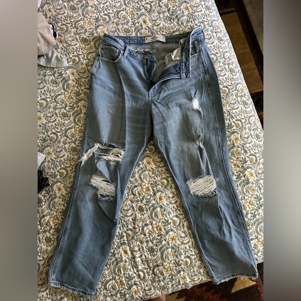 Hollister Women's Boyfriend Jeans in Light Blue